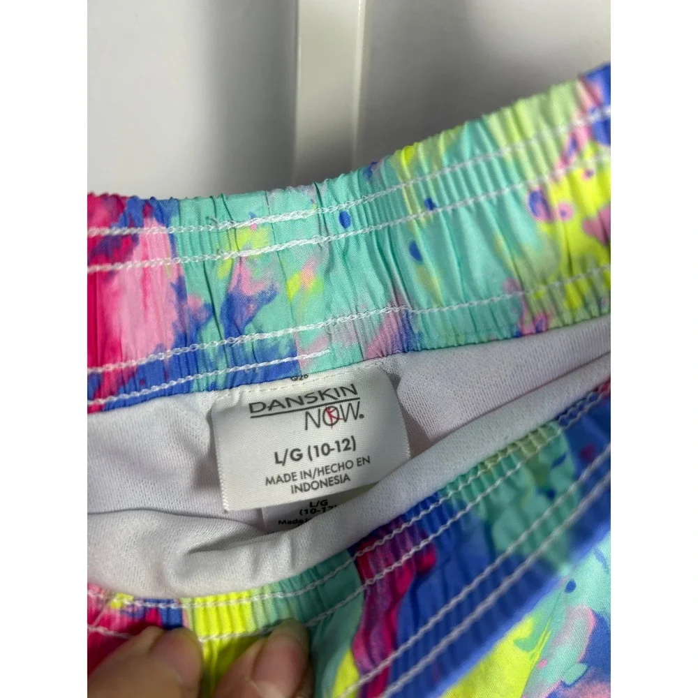 Danskin Now Girls Large 10-12 Athletic Shorts Multi-Color Abstract Mesh Sides‎